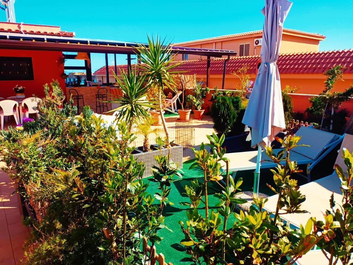 Orangebalestrate Apartment Luaran gambar